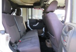 2015 Jeep Wrangler Unlimited - Image 27