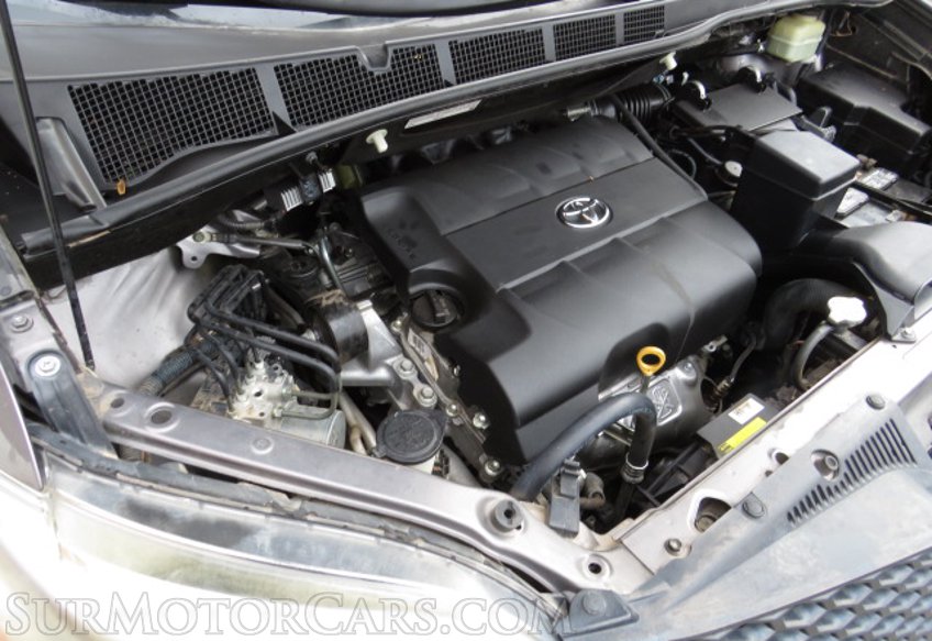 2016 Toyota Sienna - Image 48