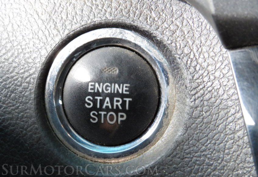 2016 Toyota Sienna - Image 35