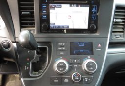 2016 Toyota Sienna - Image 36