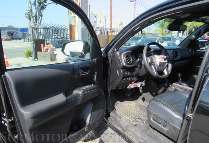 2020 Toyota Tacoma 4WD - Image 24