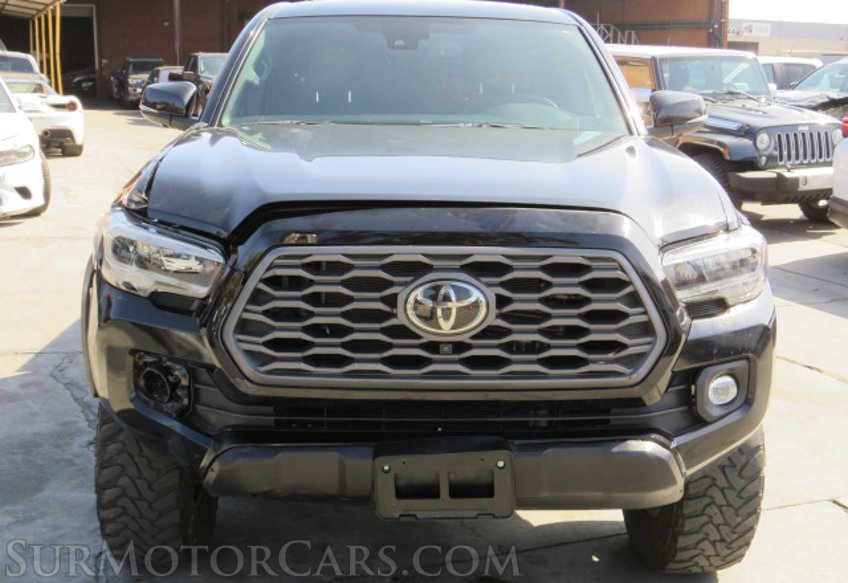 2020 Toyota Tacoma 4WD - Image 11