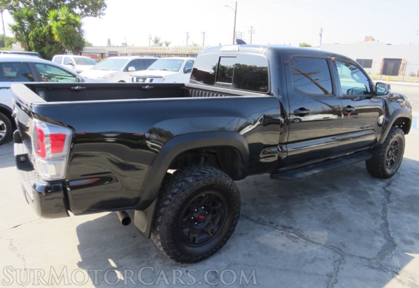 2020 Toyota Tacoma 4WD - Image 8