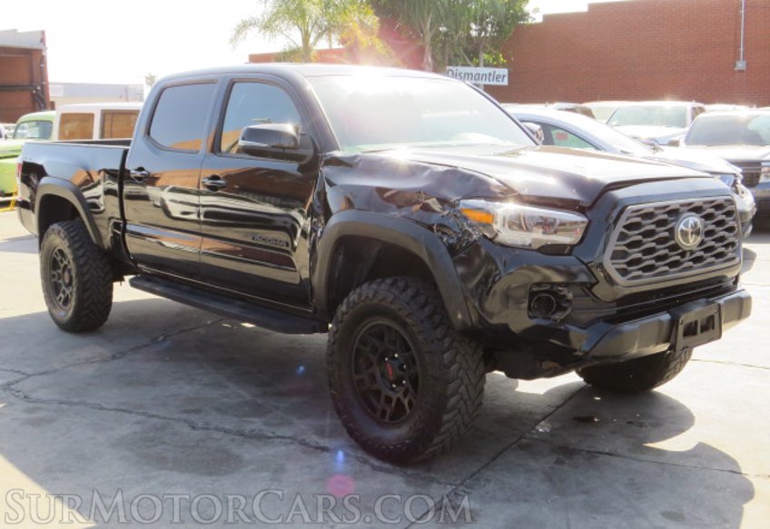 2020 Toyota Tacoma 4WD - Image 4