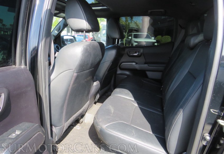 2020 Toyota Tacoma 4WD - Image 32