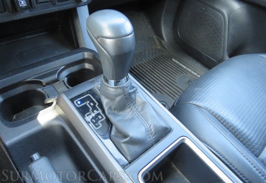 2020 Toyota Tacoma 4WD - Image 42