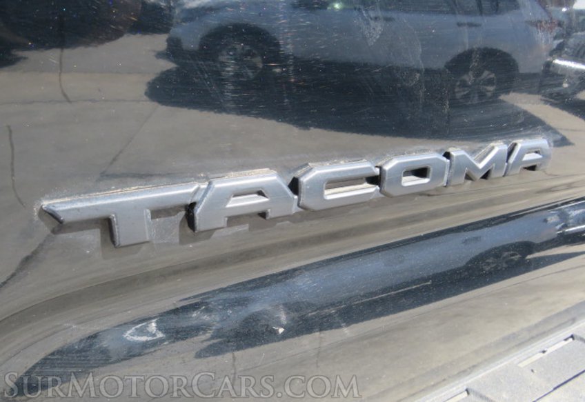 2020 Toyota Tacoma 4WD - Image 16
