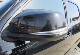 2020 Toyota Tacoma 4WD - Image 17