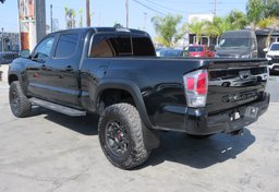 2020 Toyota Tacoma 4WD - Image 9