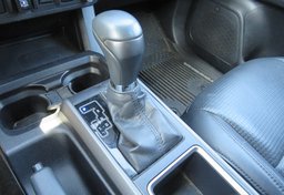 2020 Toyota Tacoma 4WD - Image 42