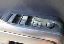 2020 Toyota Tacoma 4WD - Image 44