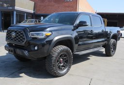 2020 Toyota Tacoma 4WD - Image 3
