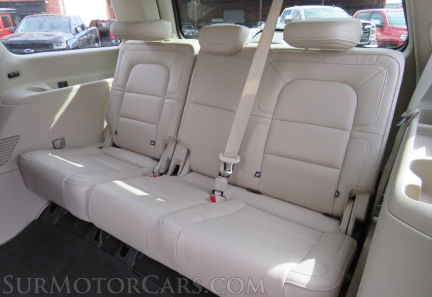 2018 Lincoln Navigator - Image 37