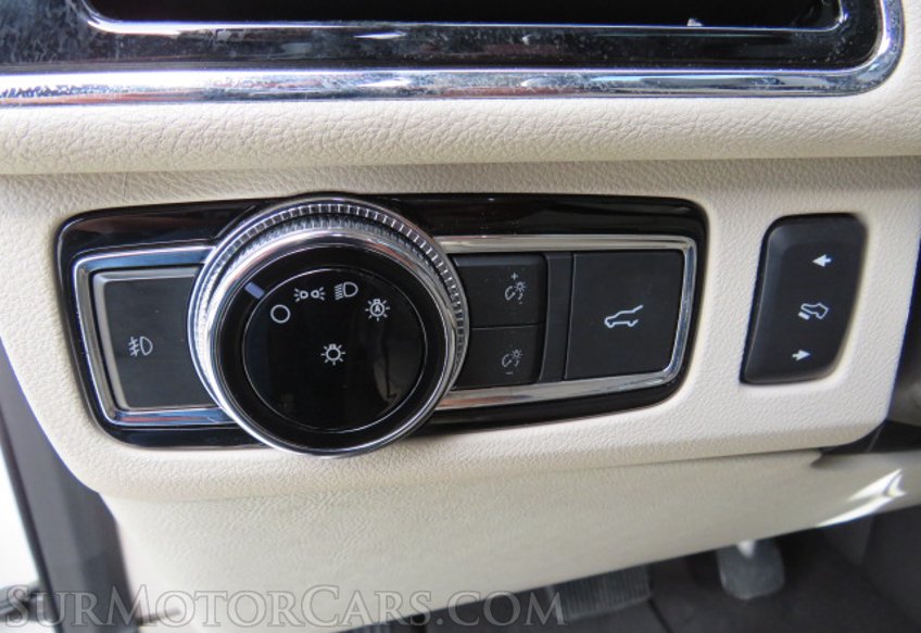 2018 Lincoln Navigator - Image 42