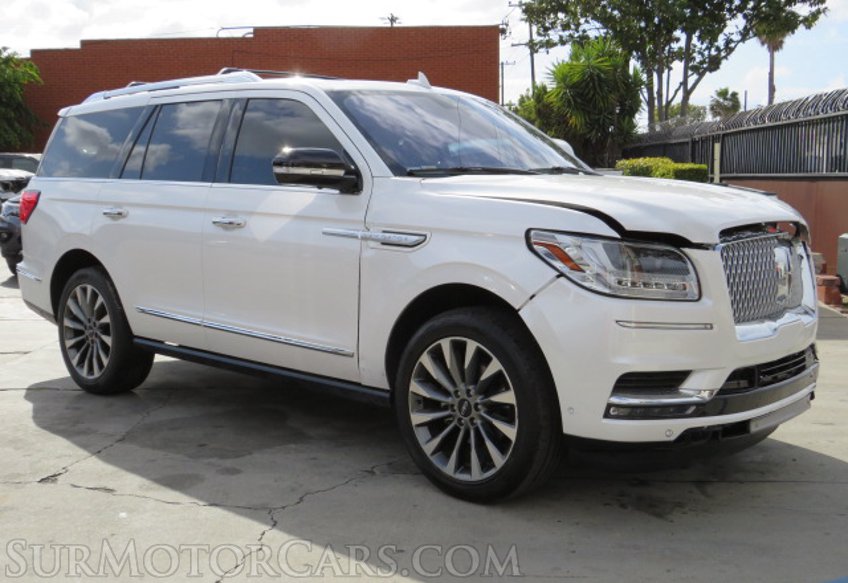 2018 Lincoln Navigator - Image 3