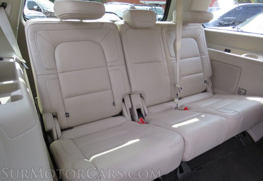 2018 Lincoln Navigator - Image 36