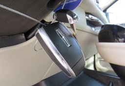 2018 Lincoln Navigator - Image 46