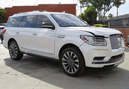 2018 Lincoln Navigator - Image 3