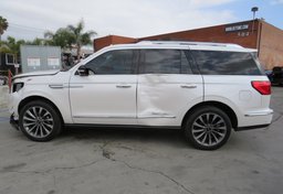 2018 Lincoln Navigator - Image 6