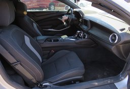 2019 Chevrolet Camaro - Image 23