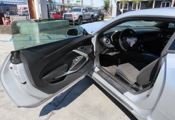 2019 Chevrolet Camaro - Image 18