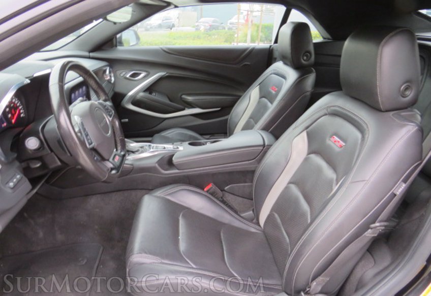 2020 Chevrolet Camaro - Image 35