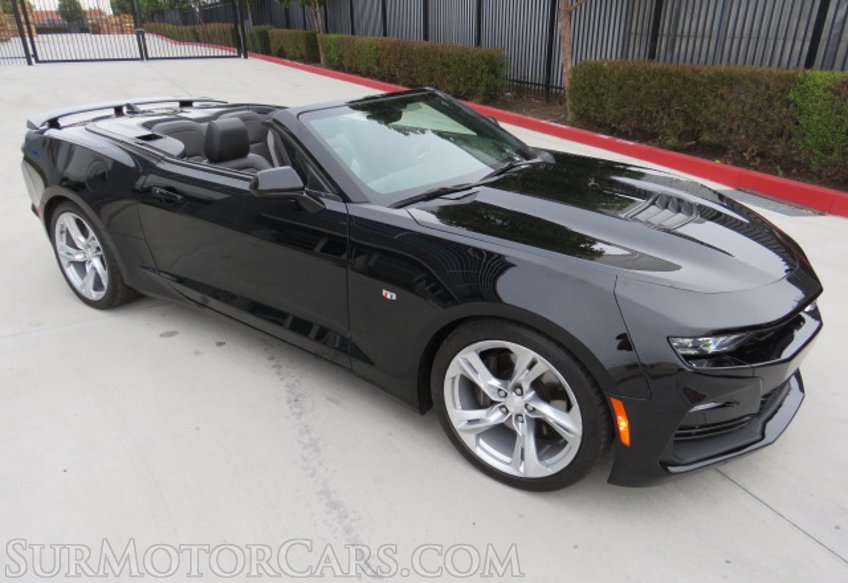 2020 Chevrolet Camaro - Image 2