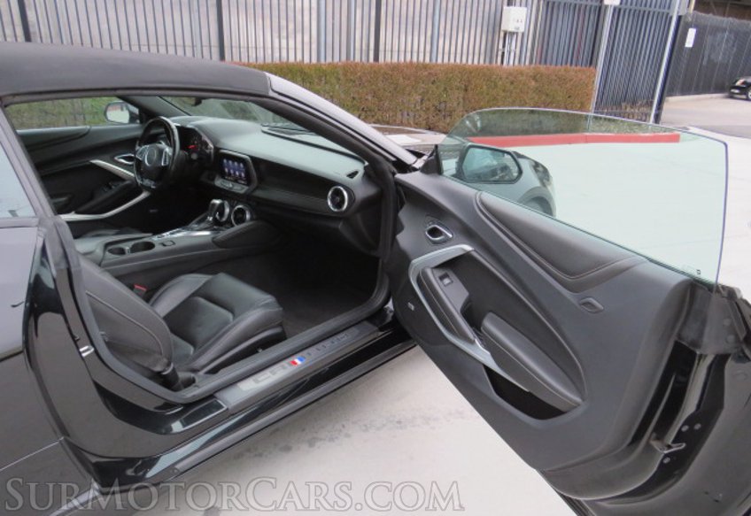 2020 Chevrolet Camaro - Image 32