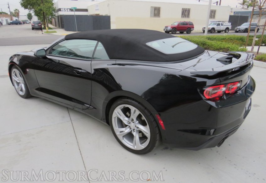 2020 Chevrolet Camaro - Image 11