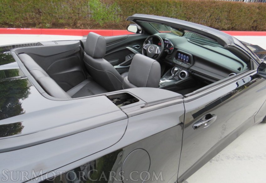 2020 Chevrolet Camaro - Image 18