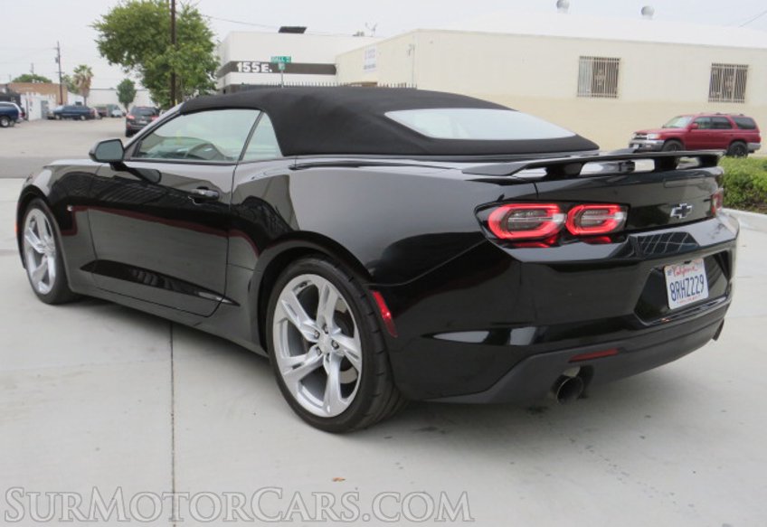 2020 Chevrolet Camaro - Image 13