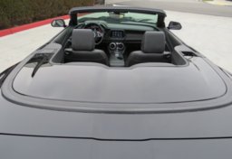 2020 Chevrolet Camaro - Image 19