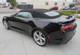 2020 Chevrolet Camaro - Image 11