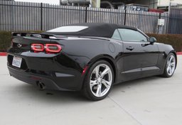 2020 Chevrolet Camaro - Image 14