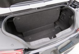 2020 Chevrolet Camaro - Image 26