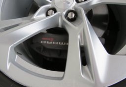 2020 Chevrolet Camaro - Image 29