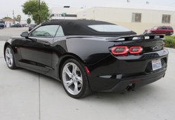 2020 Chevrolet Camaro - Image 13