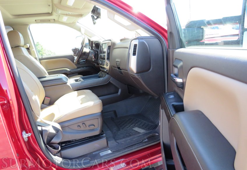 2018 GMC Sierra 2500HD - Image 32