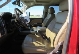 2018 GMC Sierra 2500HD - Image 30