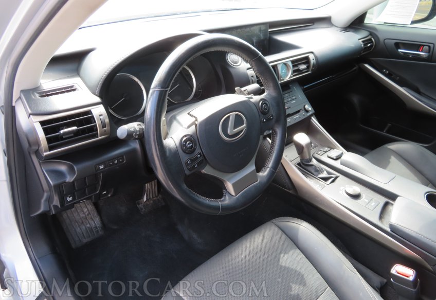 2015 Lexus IS 250 - Image 23