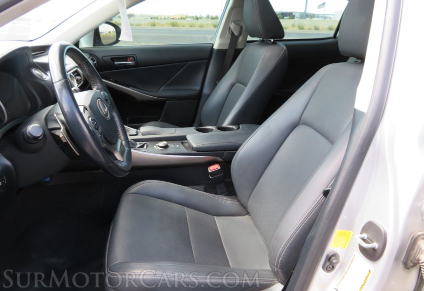 2015 Lexus IS 250 - Image 27