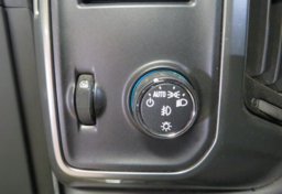 2018 Chevrolet Silverado 1500 - Image 38