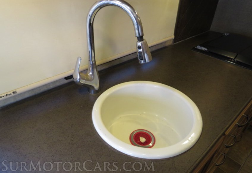 2016 Ford Thor Motor Coach - Image 63