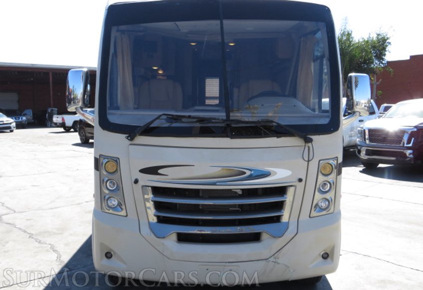 2016 Ford Thor Motor Coach - Image 11
