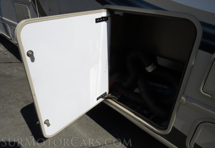 2016 Ford Thor Motor Coach - Image 27