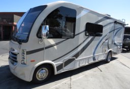 2016 Ford Thor Motor Coach - Image 3