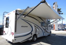 2016 Ford Thor Motor Coach - Image 16