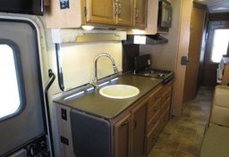 2016 Ford Thor Motor Coach - Image 61