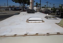 2016 Ford Thor Motor Coach - Image 14