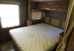 2016 Ford Thor Motor Coach - Image 77